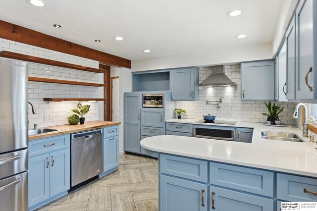 1524 S 126th Street, Omaha, NE 68144