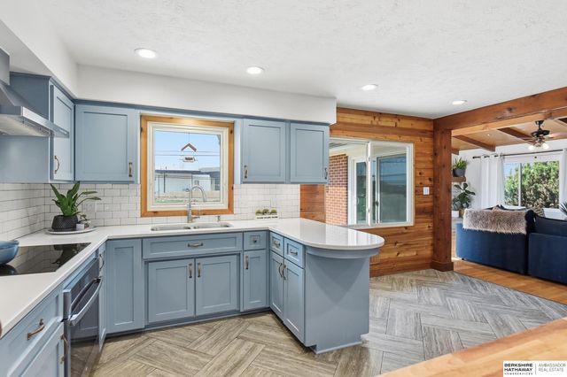 1524 S 126th Street, Omaha, NE 68144