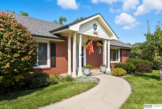 1524 S 126th Street, Omaha, NE 68144