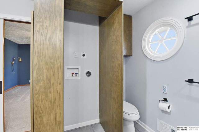 1524 S 126th Street, Omaha, NE 68144