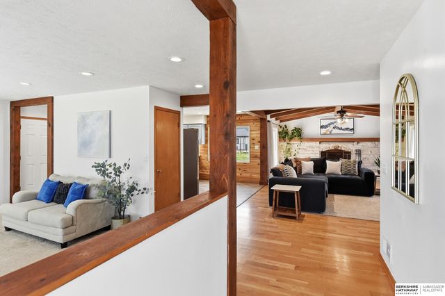 1524 S 126th Street, Omaha, NE 68144