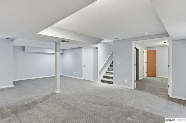 1524 S 126th Street, Omaha, NE 68144