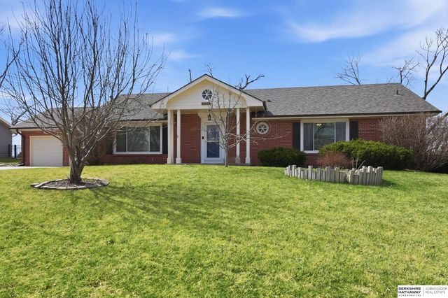 1524 S 126th Street, Omaha, NE 68144