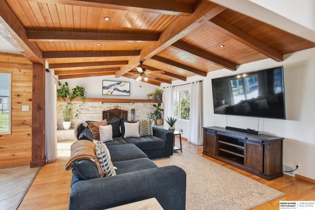 1524 S 126th Street, Omaha, NE 68144