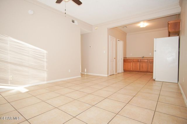 3900 Kemp Avenue B, El Paso, TX 79904