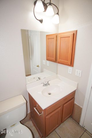 3900 Kemp Avenue B, El Paso, TX 79904