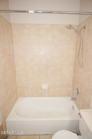 3900 Kemp Avenue B, El Paso, TX 79904