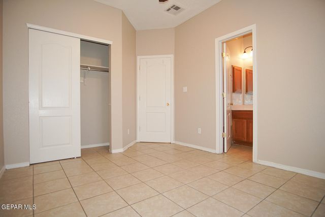 3900 Kemp Avenue B, El Paso, TX 79904