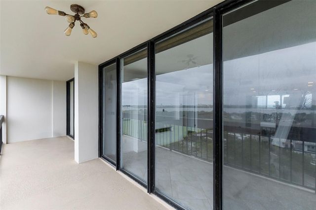 2400 Presidential Way 1502, West Palm Beach, FL 33401