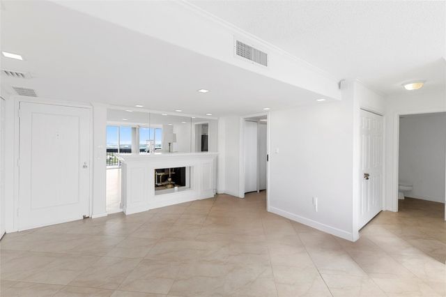 2400 Presidential Way 1502, West Palm Beach, FL 33401