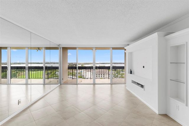 2400 Presidential Way 1502, West Palm Beach, FL 33401