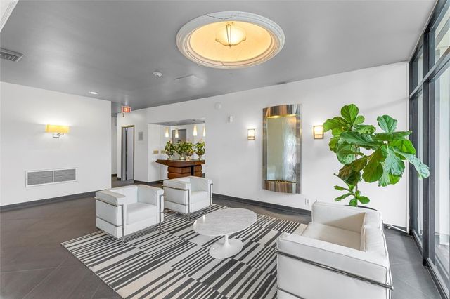 2400 Presidential Way 1502, West Palm Beach, FL 33401