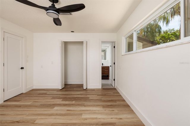 3960 13TH WAY NE, St Petersburg, FL 33703