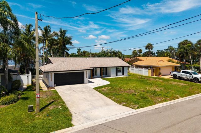 3960 13TH WAY NE, St Petersburg, FL 33703