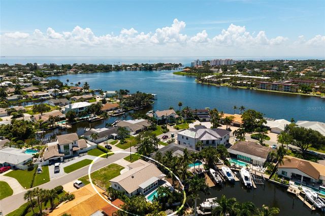 3960 13TH WAY NE, St Petersburg, FL 33703