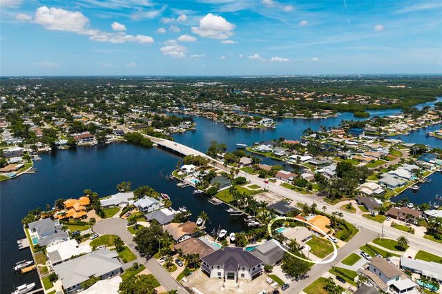 3960 13TH WAY NE, St Petersburg, FL 33703