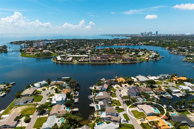 3960 13TH WAY NE, St Petersburg, FL 33703