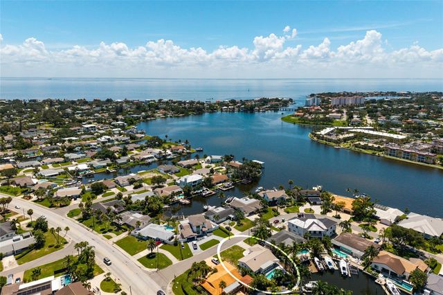 3960 13TH WAY NE, St Petersburg, FL 33703