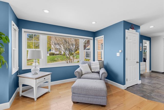 11 Highland Ave, Groveland, MA 01834