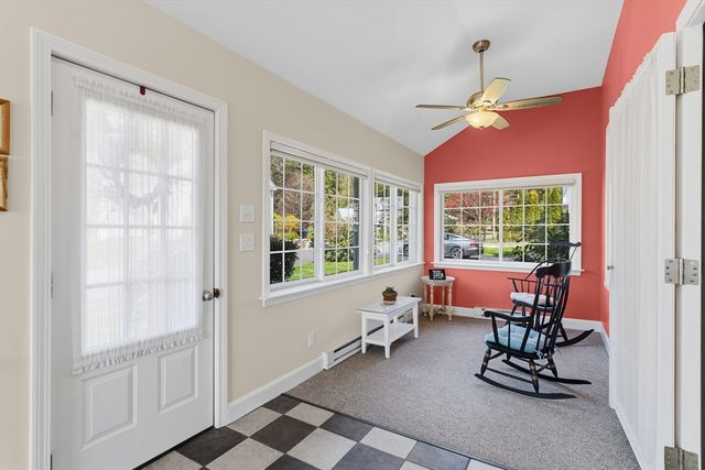 11 Highland Ave, Groveland, MA 01834
