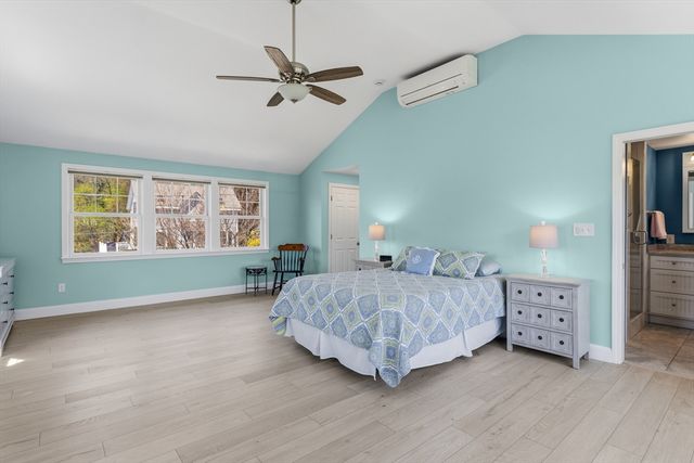 11 Highland Ave, Groveland, MA 01834