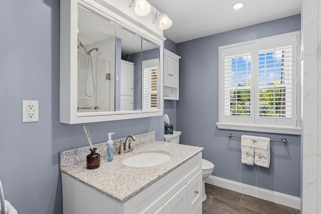 11 Highland Ave, Groveland, MA 01834