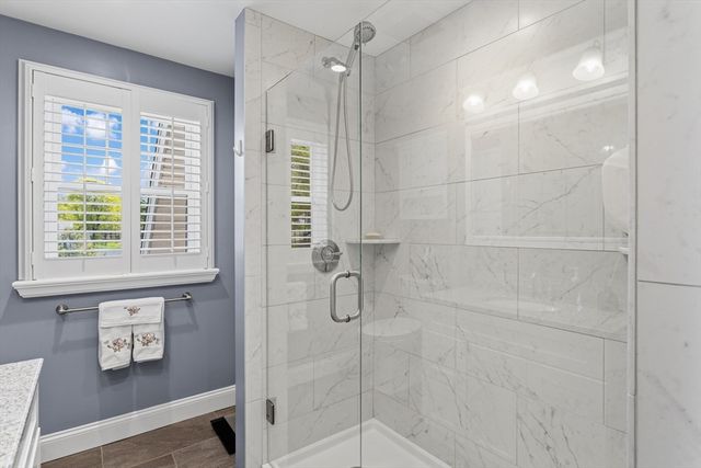 11 Highland Ave, Groveland, MA 01834