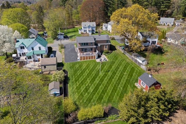 11 Highland Ave, Groveland, MA 01834