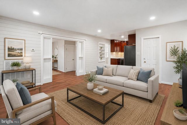 598 TIMBER LN, Bluemont, VA 20135