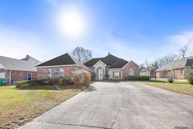 1440 Basswood Dr, Denham Springs, LA 70726