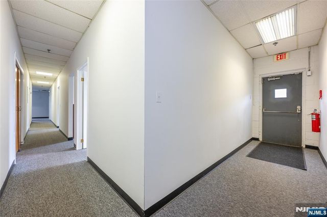 119 Naylon Avenue, Livingston, NJ 07039