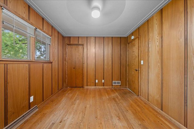 822 Dellwood Street S, Cambridge, MN 55008