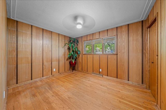822 Dellwood Street S, Cambridge, MN 55008