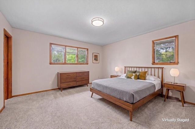 822 Dellwood Street S, Cambridge, MN 55008