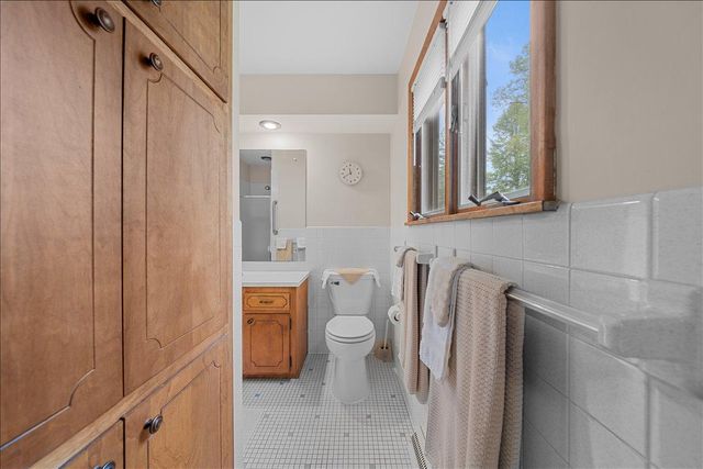 822 Dellwood Street S, Cambridge, MN 55008