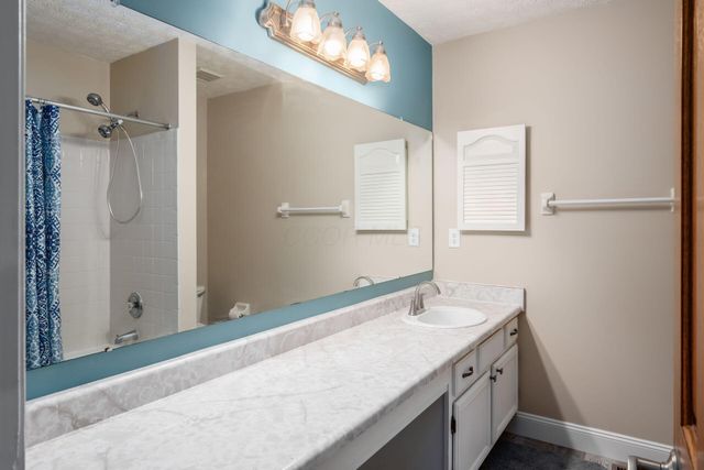 5380 Carjan Way, Hilliard, OH 43026