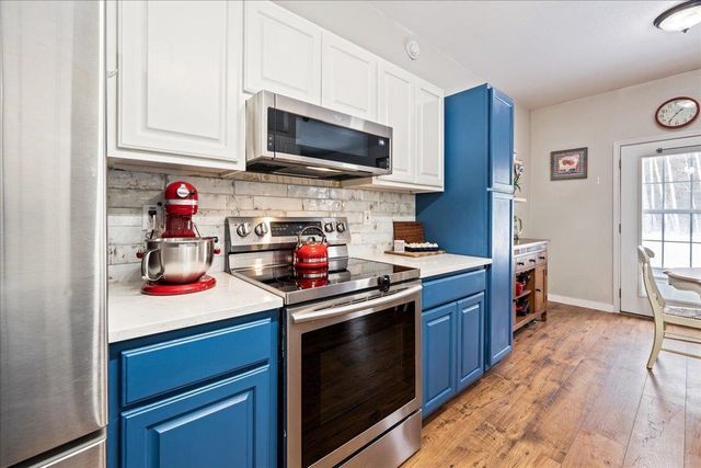 2437 MISSION ROAD, North Pole, AK 99705