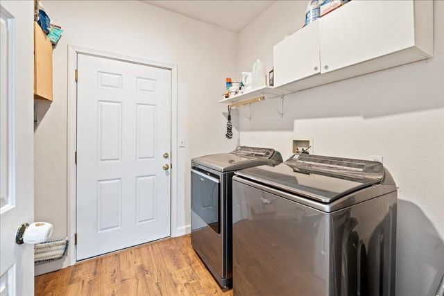 2437 MISSION ROAD, North Pole, AK 99705