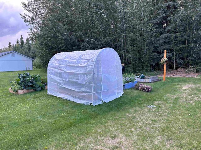 2437 MISSION ROAD, North Pole, AK 99705
