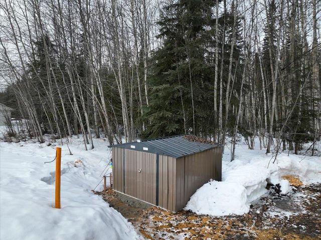 2437 MISSION ROAD, North Pole, AK 99705
