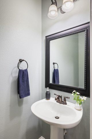 214 Tavish TRL, Austin, TX 78738