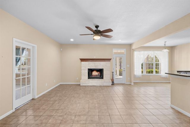 5535 Mach Rd, La Grange, TX 78945