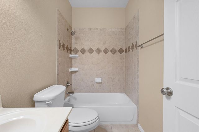 5535 Mach Rd, La Grange, TX 78945