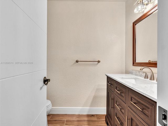 1193 NW 98th Ter 134, Pembroke Pines, FL 33024