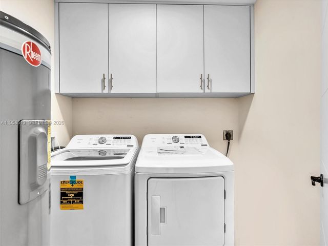 1193 NW 98th Ter 134, Pembroke Pines, FL 33024