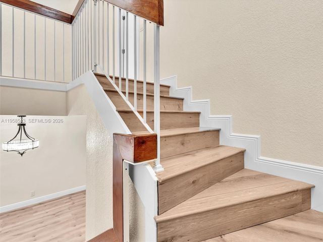 1193 NW 98th Ter 134, Pembroke Pines, FL 33024