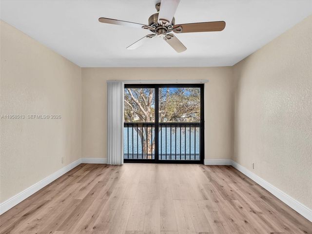 1193 NW 98th Ter 134, Pembroke Pines, FL 33024