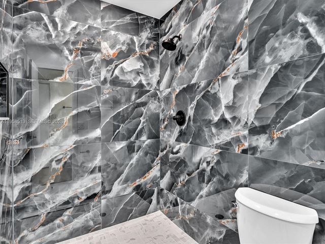 1193 NW 98th Ter 134, Pembroke Pines, FL 33024