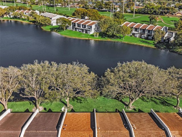 1193 NW 98th Ter 134, Pembroke Pines, FL 33024