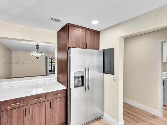 1193 NW 98th Ter 134, Pembroke Pines, FL 33024